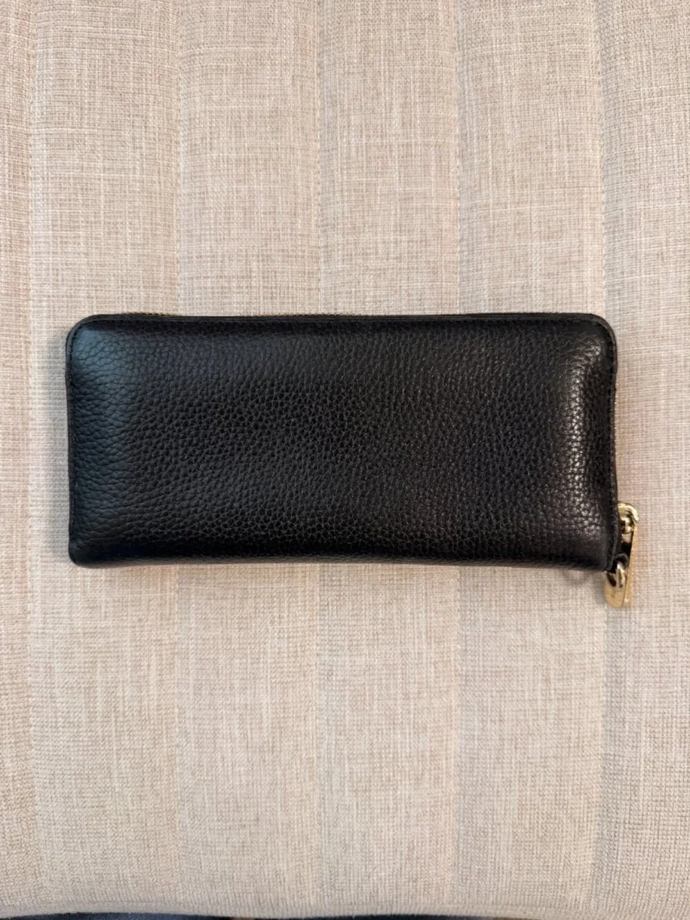 Michael Kors Jet Set Pebbled Leather Continental Zip-Around Wallet